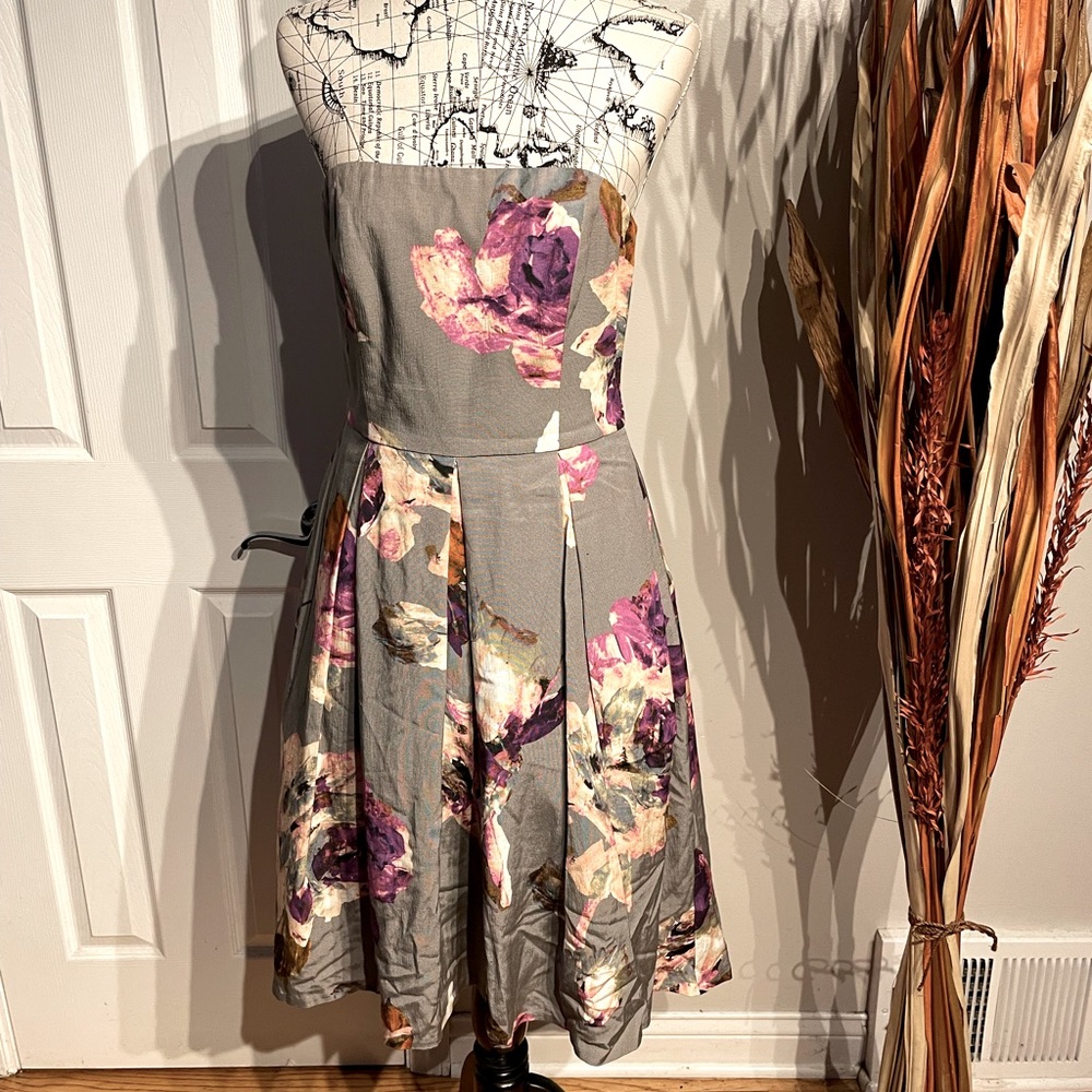 NWOT Trina Turk High Low Floral Pleated Overlay Formal Evening Strapless Grey 8
